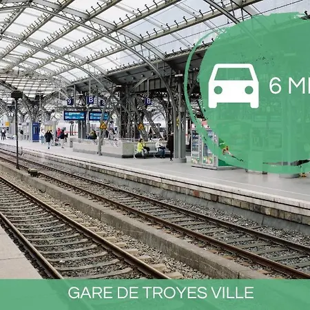La Halte Troyenne I Parking, Gare - Confort & Cosy Sainte-Savine